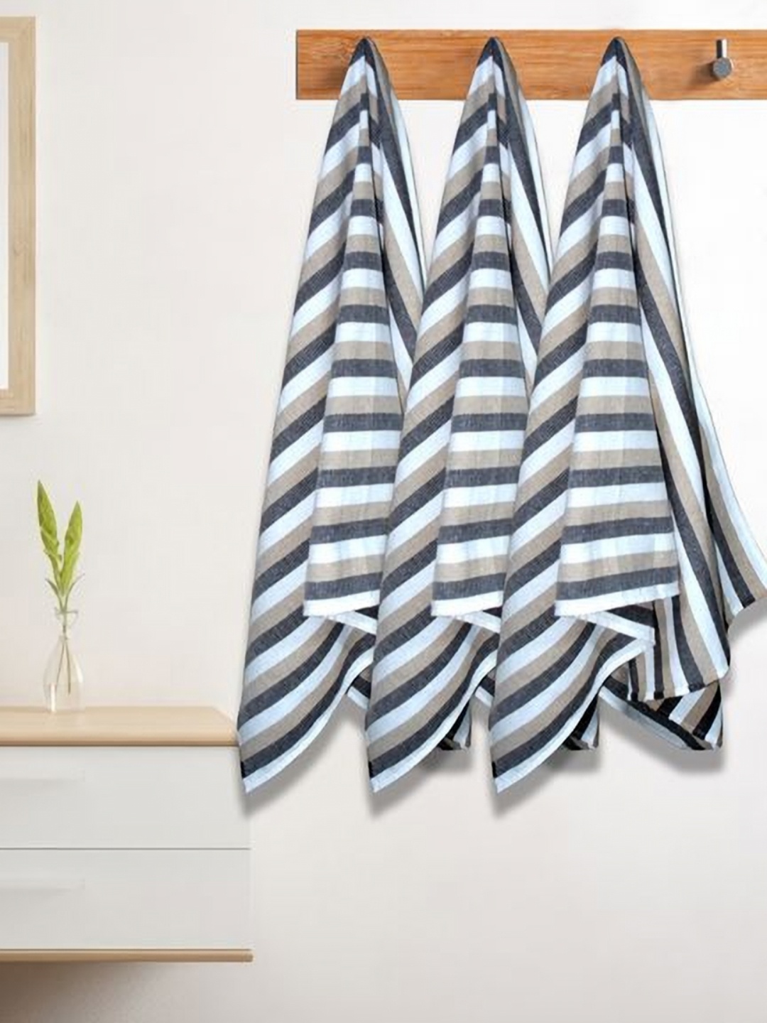 

Athom Living Beige & White 3 Pieces Striped Cotton 210 GSM Bath Towel