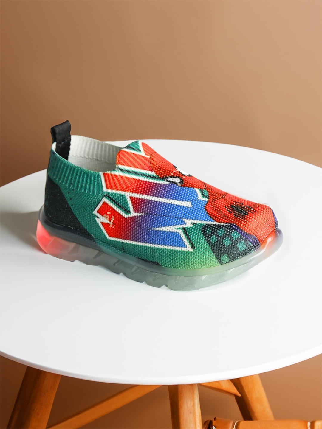 

toothless Boys Spider Man Printed LED Sneakers, Green