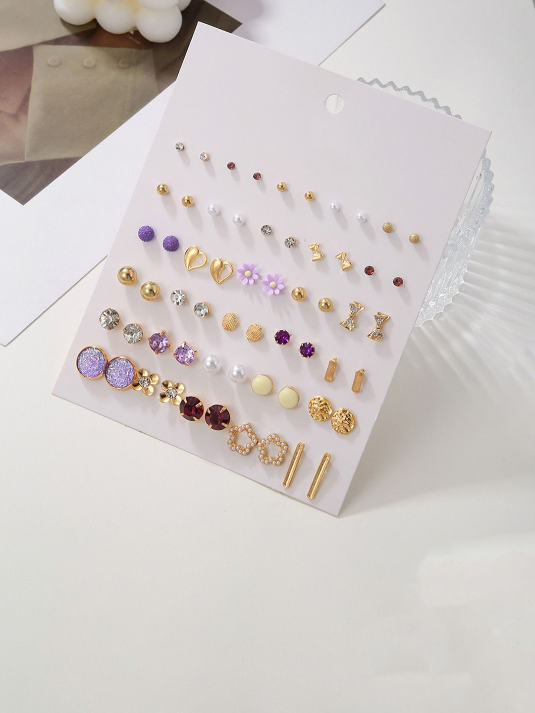 

Vembley Contemporary Studs Earrings, Multi