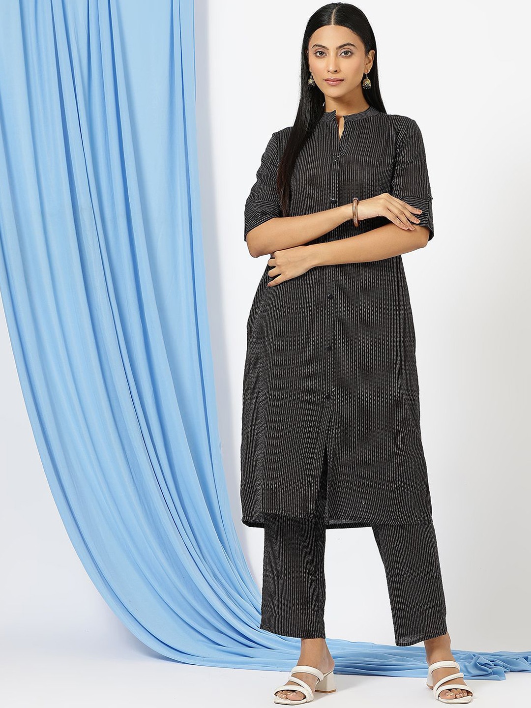 

Anushil Mandarin Collar Striped Tunic With Trousers, Black