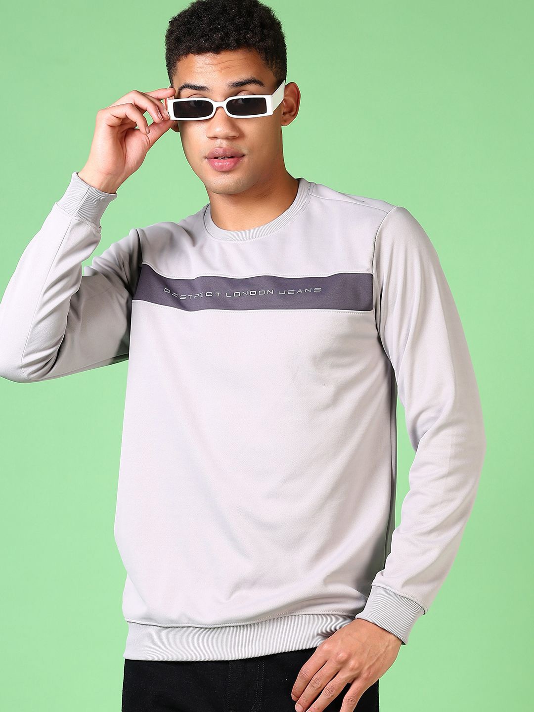 

V-Mart Men Colourblocked Sweatshirt, Grey