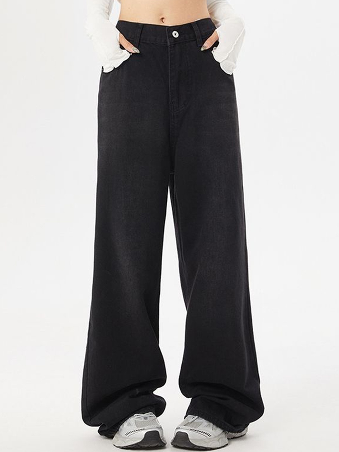 

LULU & SKY Women Clean Look Mid-Rise Wide Leg Jeans, Black