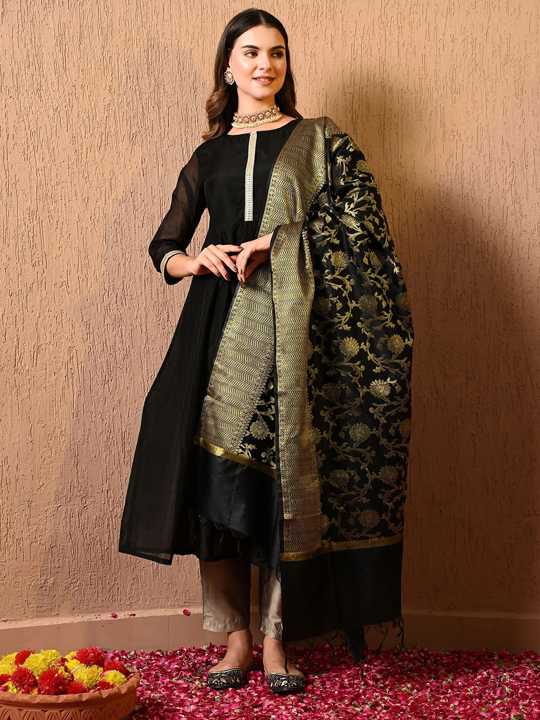 

DECKEDUP Printed Dupatta, Black