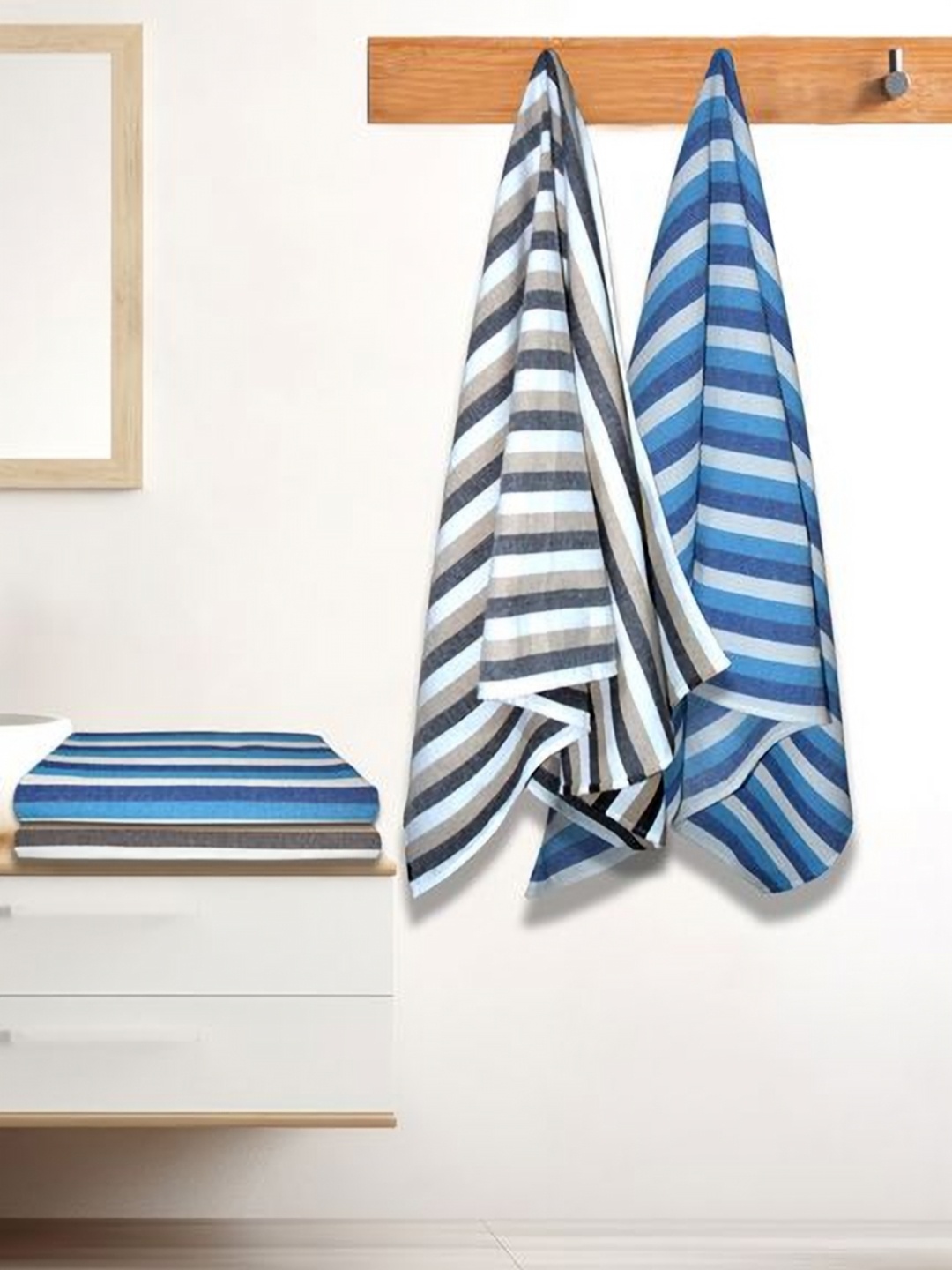 

Athom Living Blue & Black 4 Pieces Striped Cotton 210 GSM Bath Towel