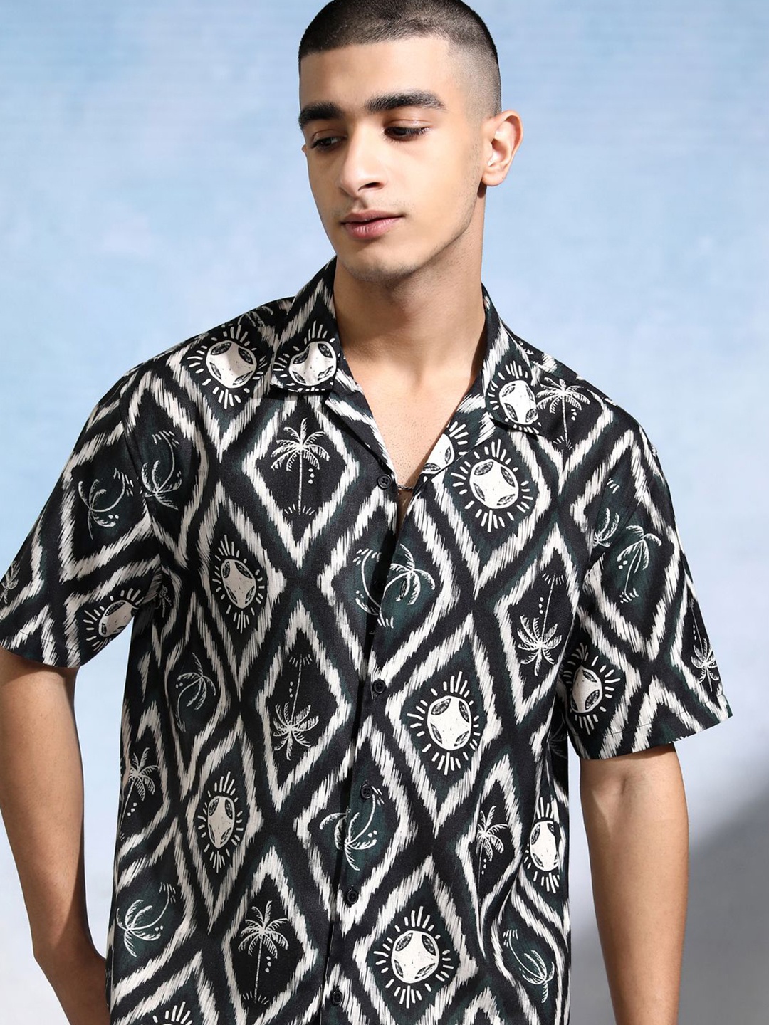 

HIGHLANDER Men Opaque Printed Casual Shirt, Cream