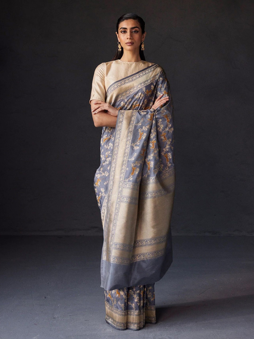 

KALINI Woven Design Zari Banarasi Saree, Grey