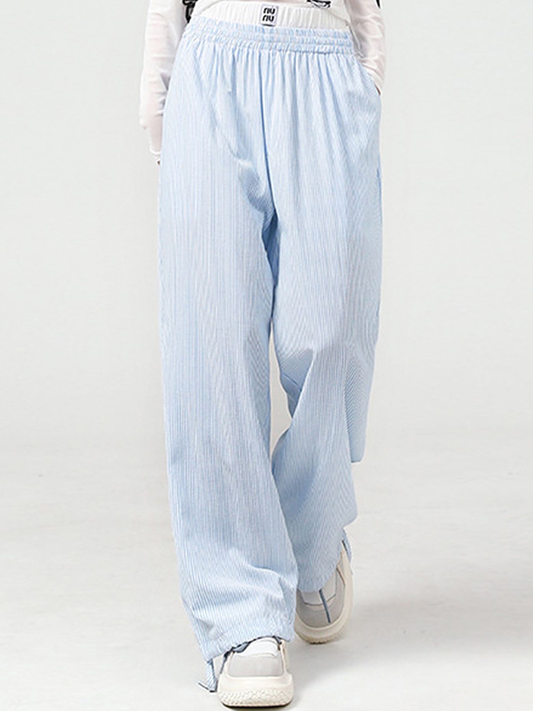 

LULU & SKY Women Loose Fit Mid-Rise Trousers, Blue