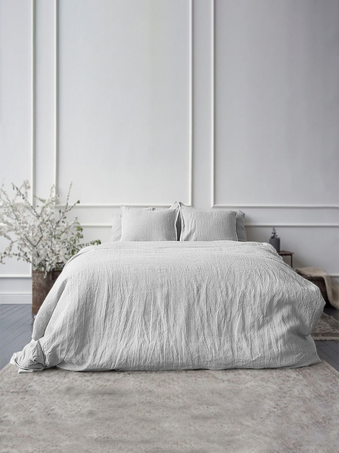 

VINTANA Grey 300 TC King Bedsheet with 2 Pillow Covers
