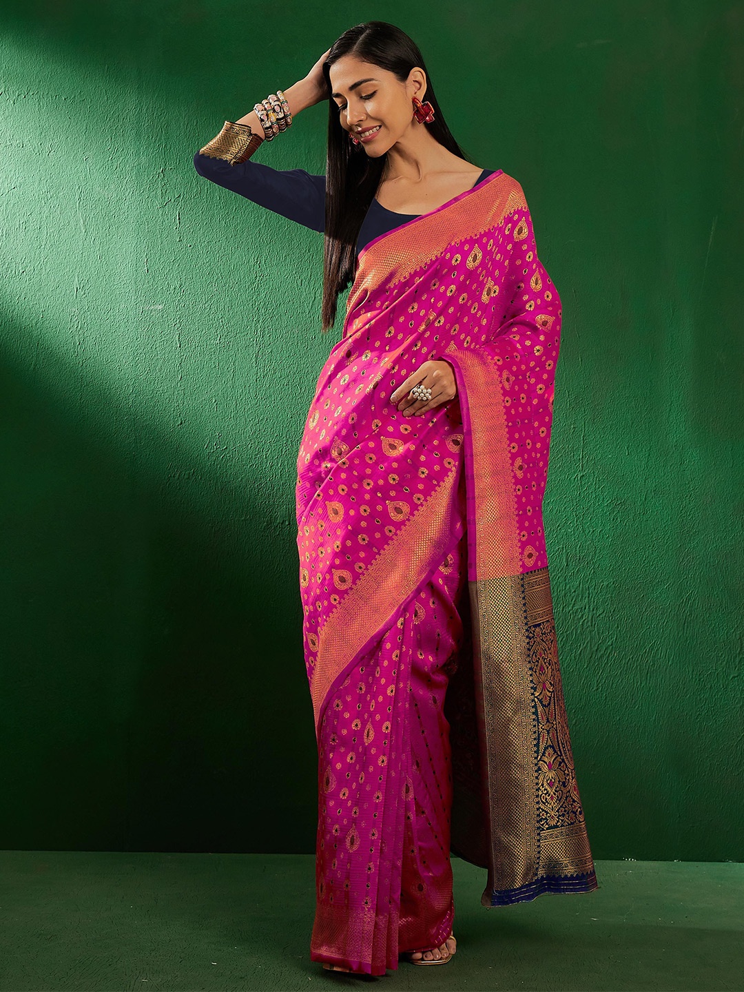 

Suha Woven Design Zari Art Silk Banarasi Saree, Pink