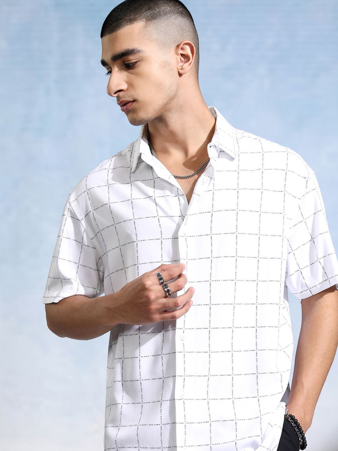 

HIGHLANDER Men Opaque Checked Casual Shirt, White