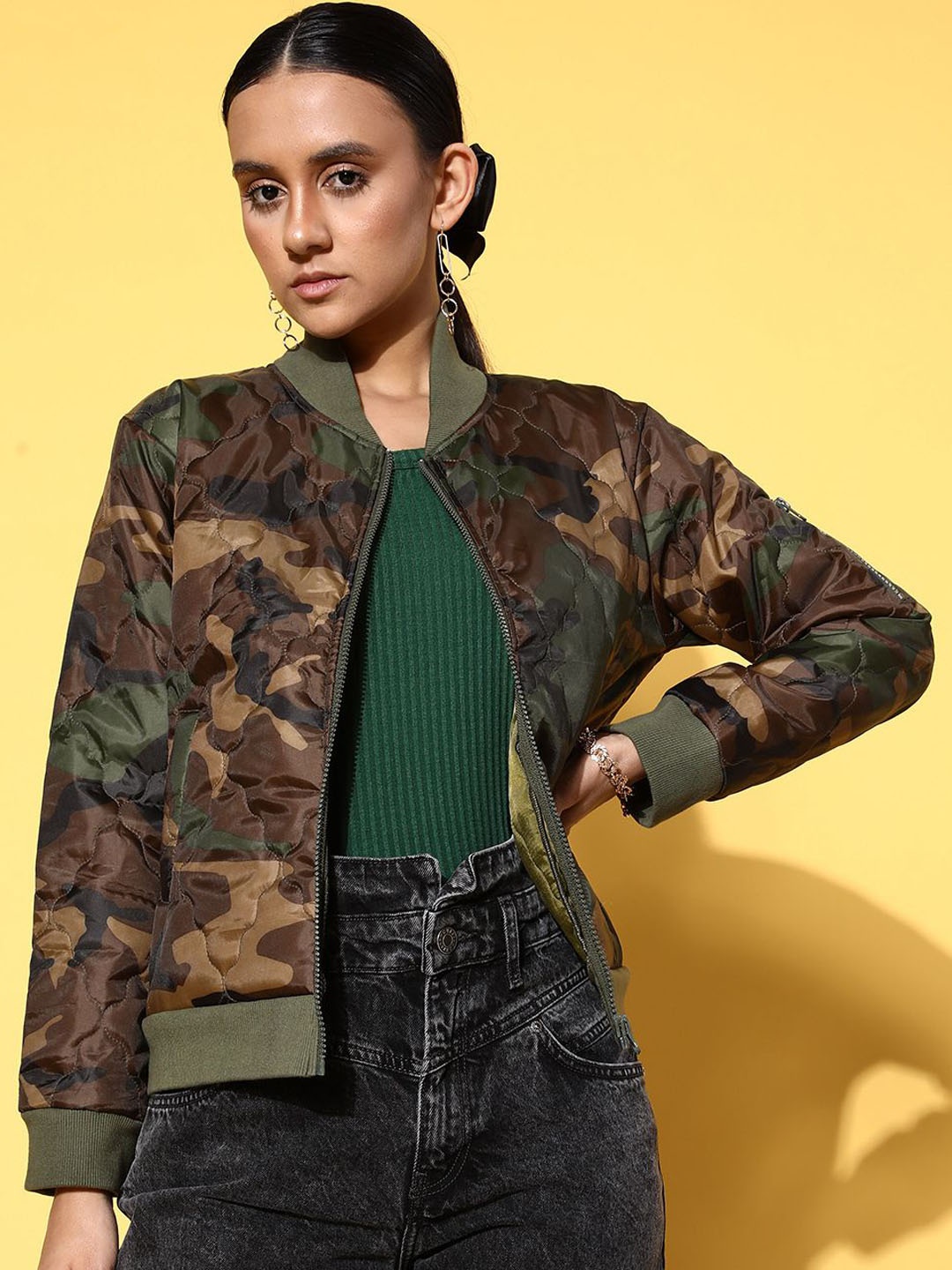 

SASSAFRAS Women Camouflage Quilted Jacket, Olive