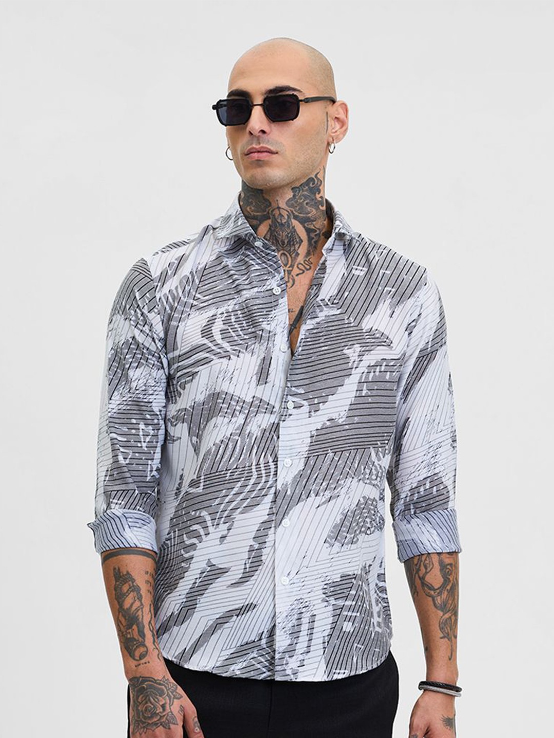 

Snitch Men Smart Slim Fit Opaque Printed Casual Shirt, Grey