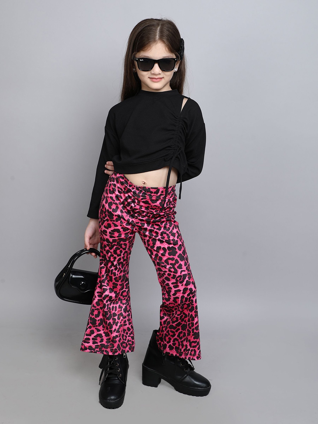 

taffykids Girls T-shirt with Trousers, Black