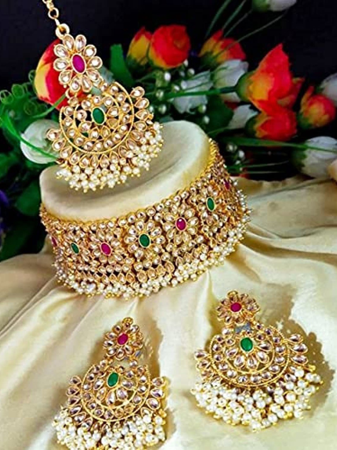 

Gyaan Jewels Gold-Plated Stone Studded & Beaded Jewellery Set