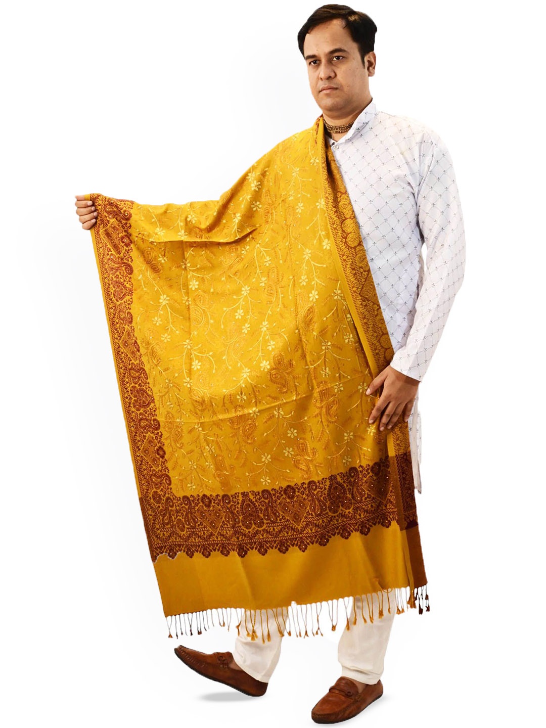 

Vrinde Men Floral Embroidered Shawl, Yellow