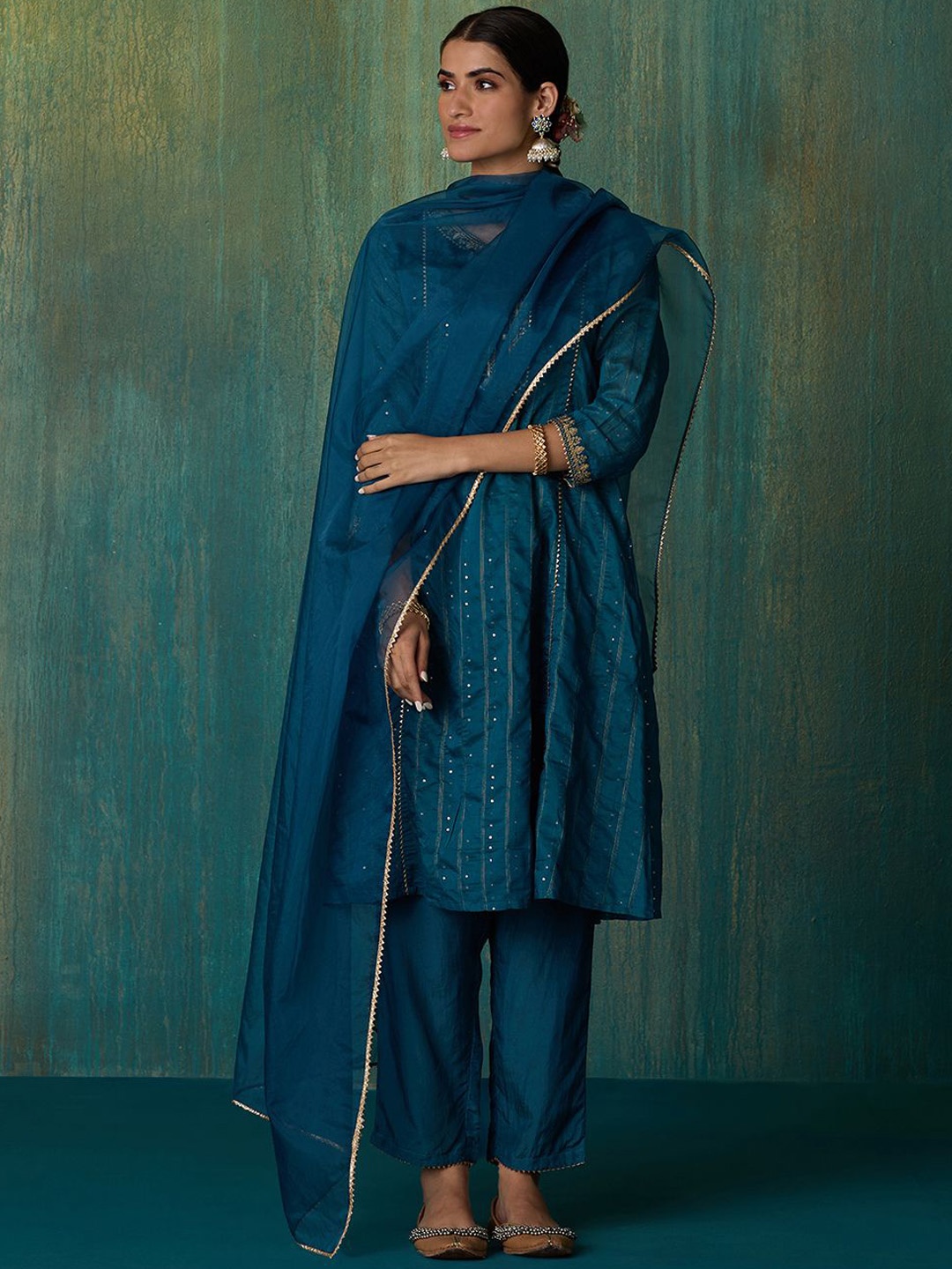 

Likha Women Regular Chanderi Silk Kurta with Pyjamas & With Dupatta, Teal