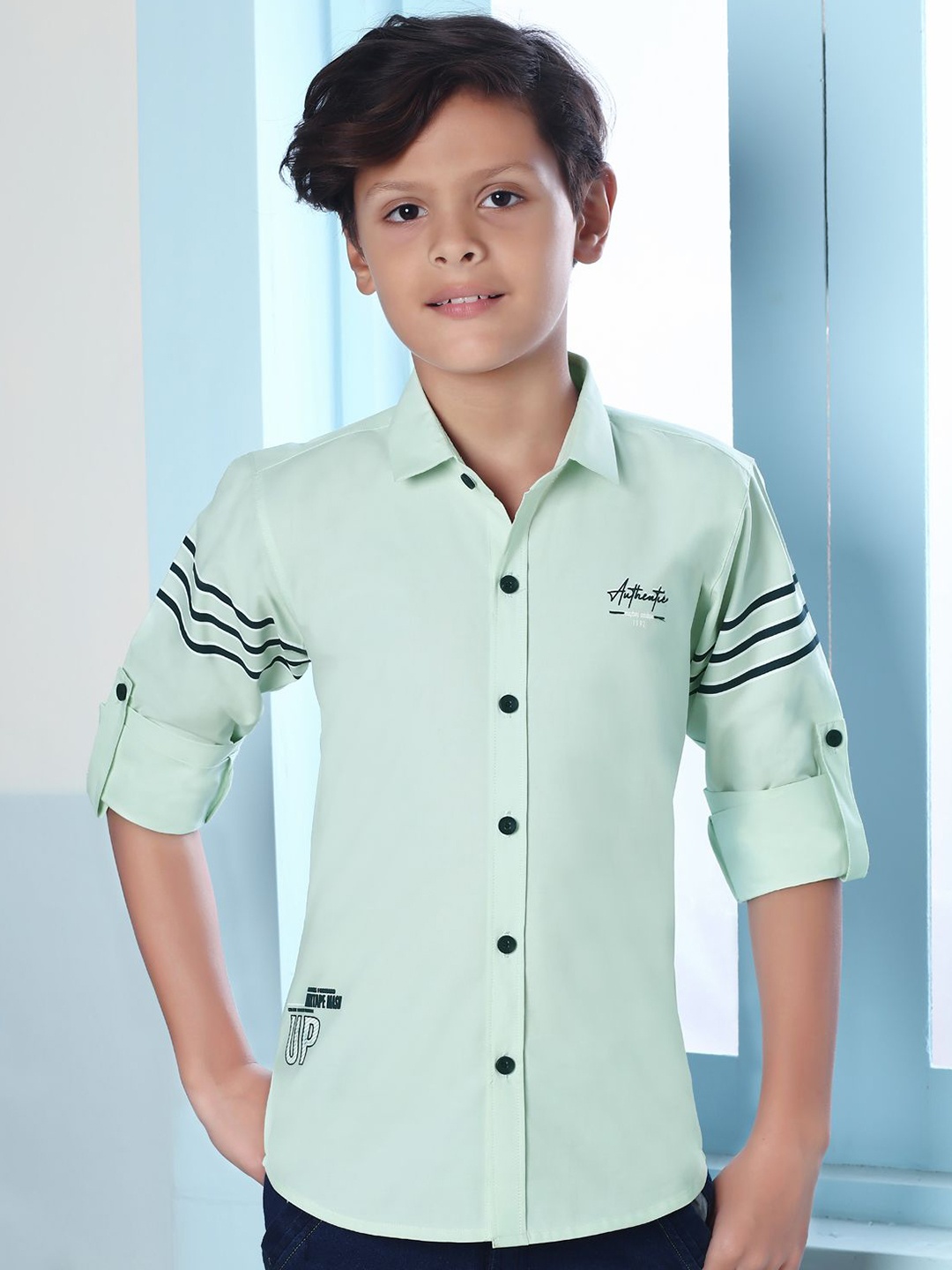 

MashUp Boys Classic Opaque Printed Casual Shirt, Green