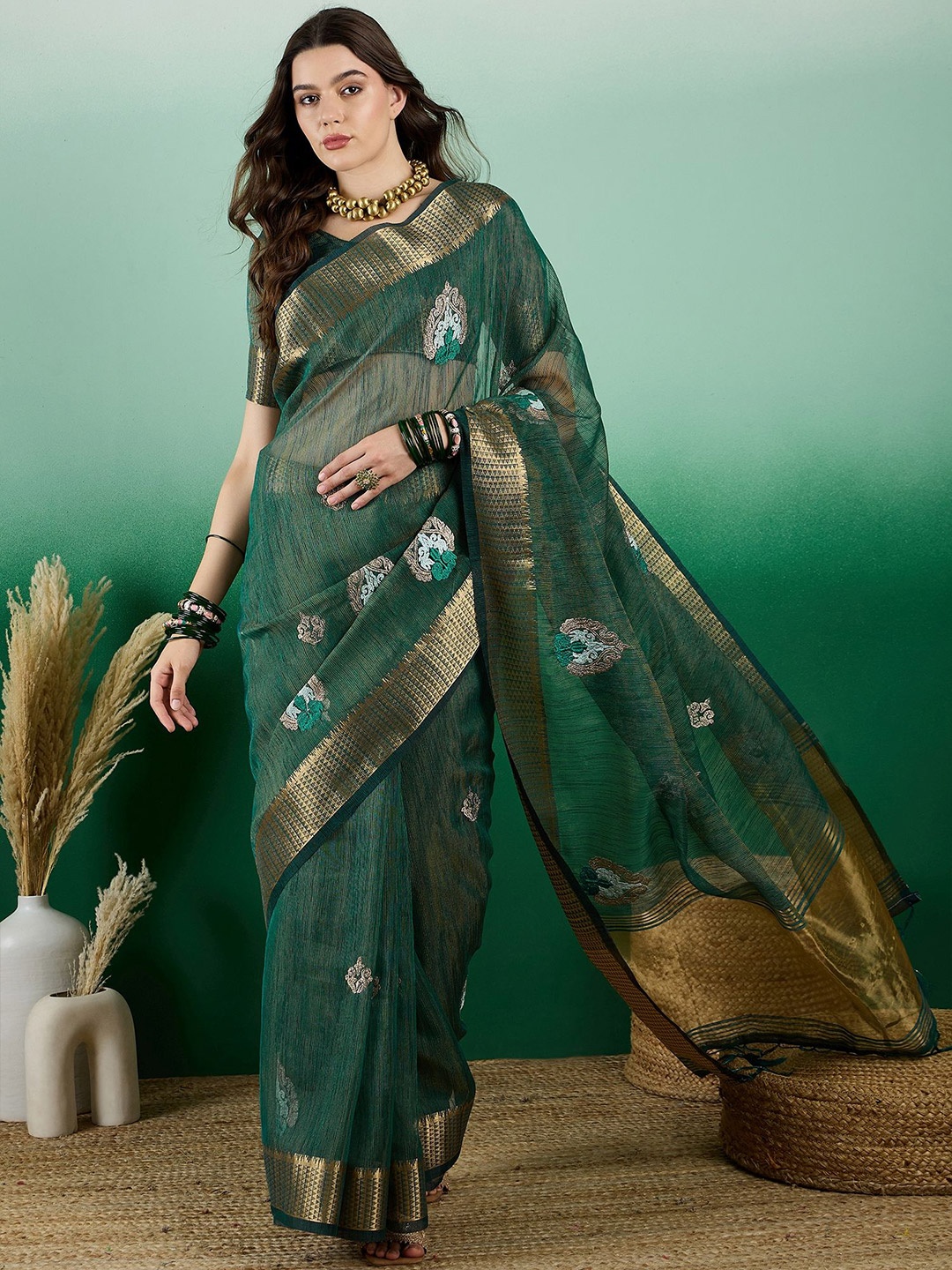 

Suha Embellished Zari Organza Saree, Green