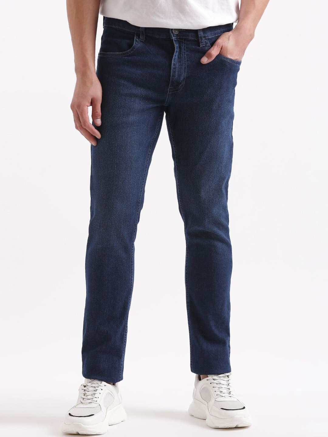 

WROGN Men Comfort Mid-Rise Slim Fit Clean Look Jeans, Blue