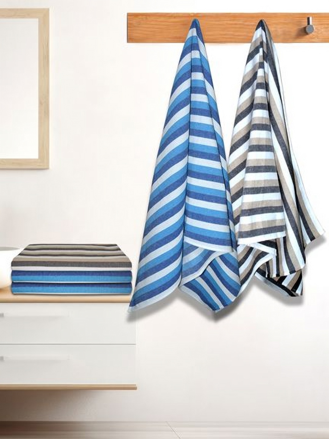 

Athom Living Blue & Grey 5 Pieces Striped Printed Cotton 210 GSM Bath Towels