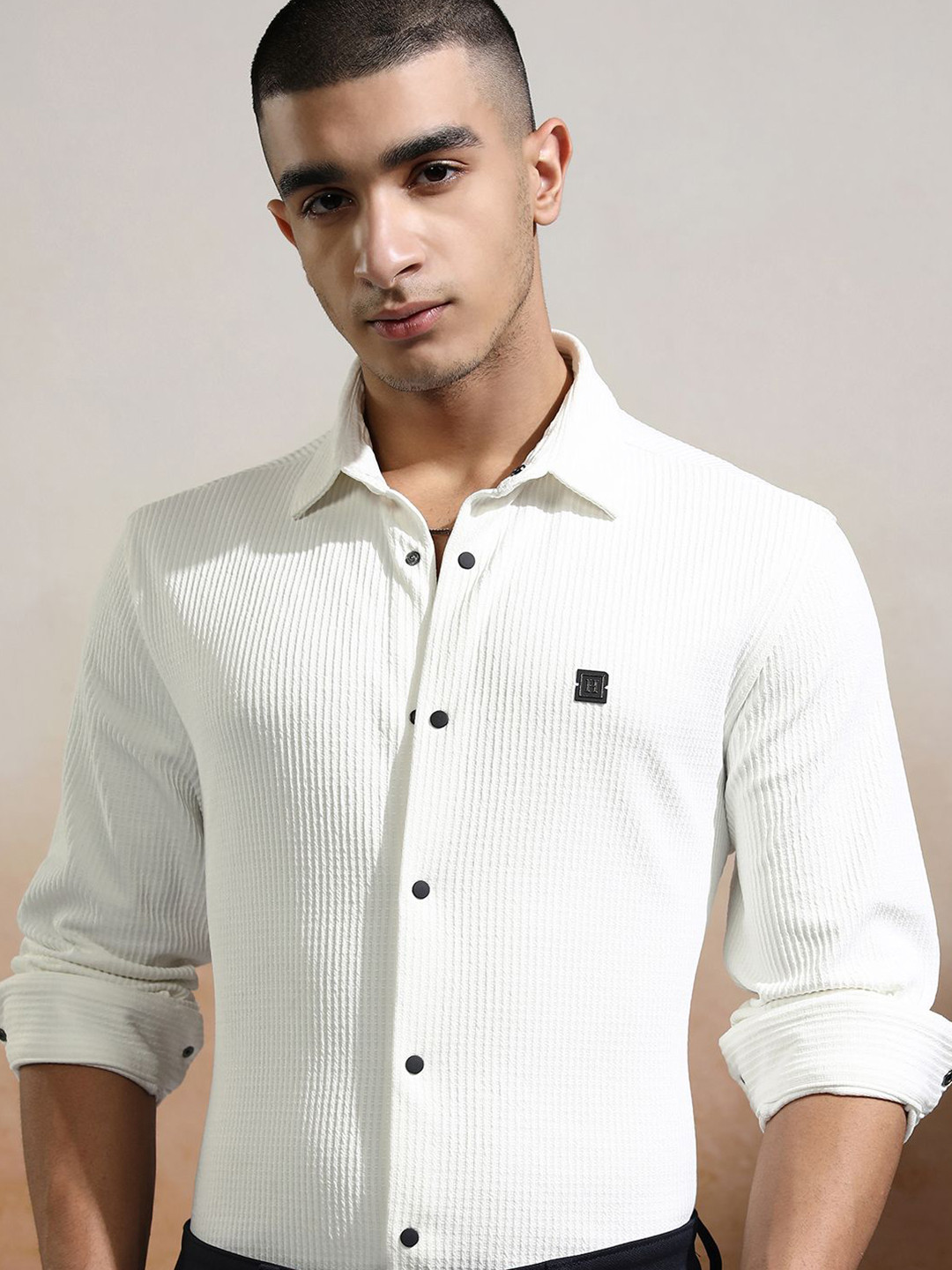 

HIGHLANDER Men Slim Fit Opaque Casual Shirt, White