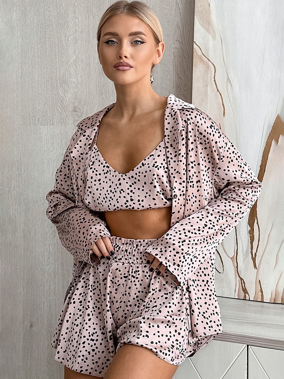 

LULU & SKY Women Printed Night suit, Khaki