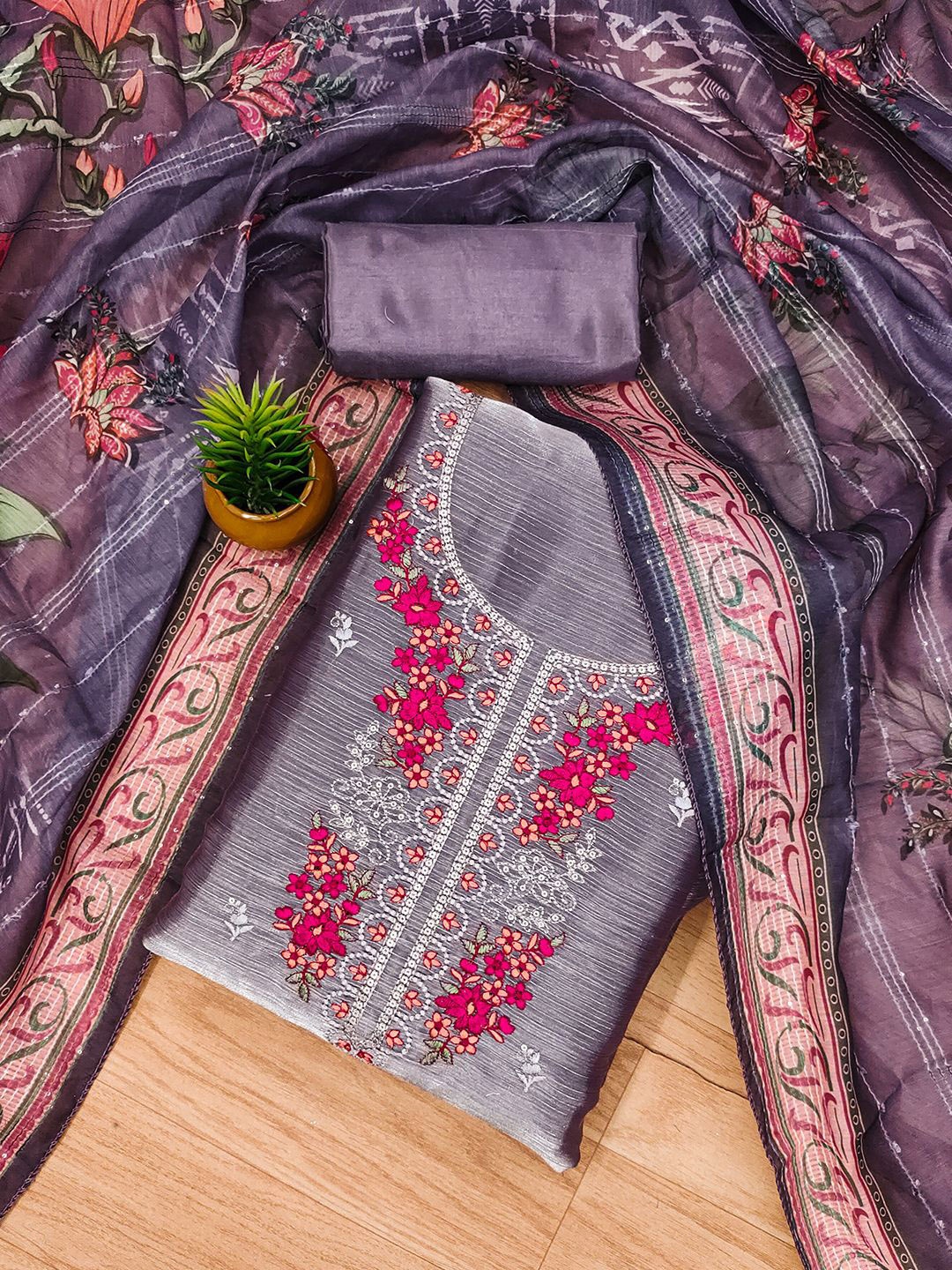 

Lilots Unstitched Dress Material, Lavender
