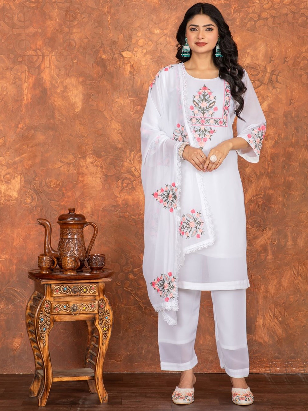 

KALINI Women Floral Embroidered Regular Kurta with Pyjamas & With Dupatta, White