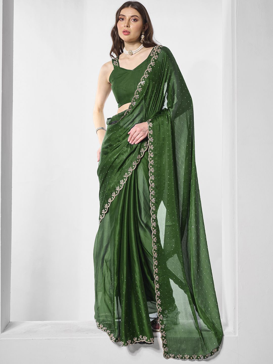 

Kalista Embellished Beads and Stones Pure Chiffon Saree, Green