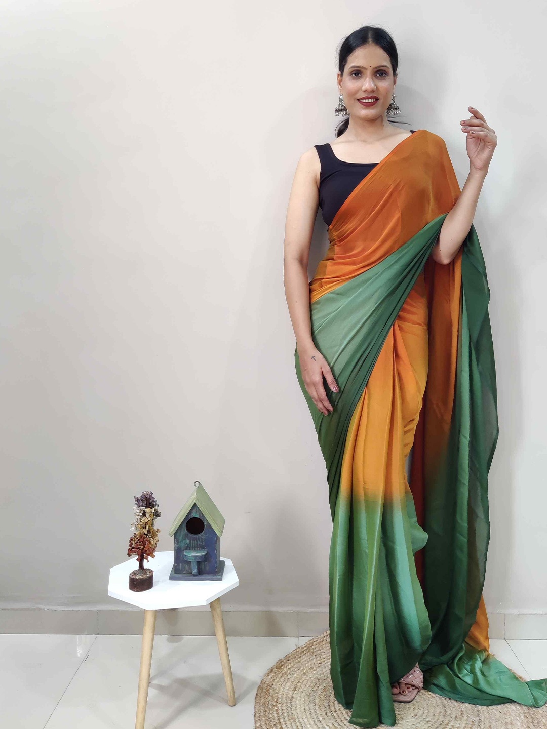 

HERE&NOW Colourblocked Poly Georgette Ready to Wear Saree, Orange
