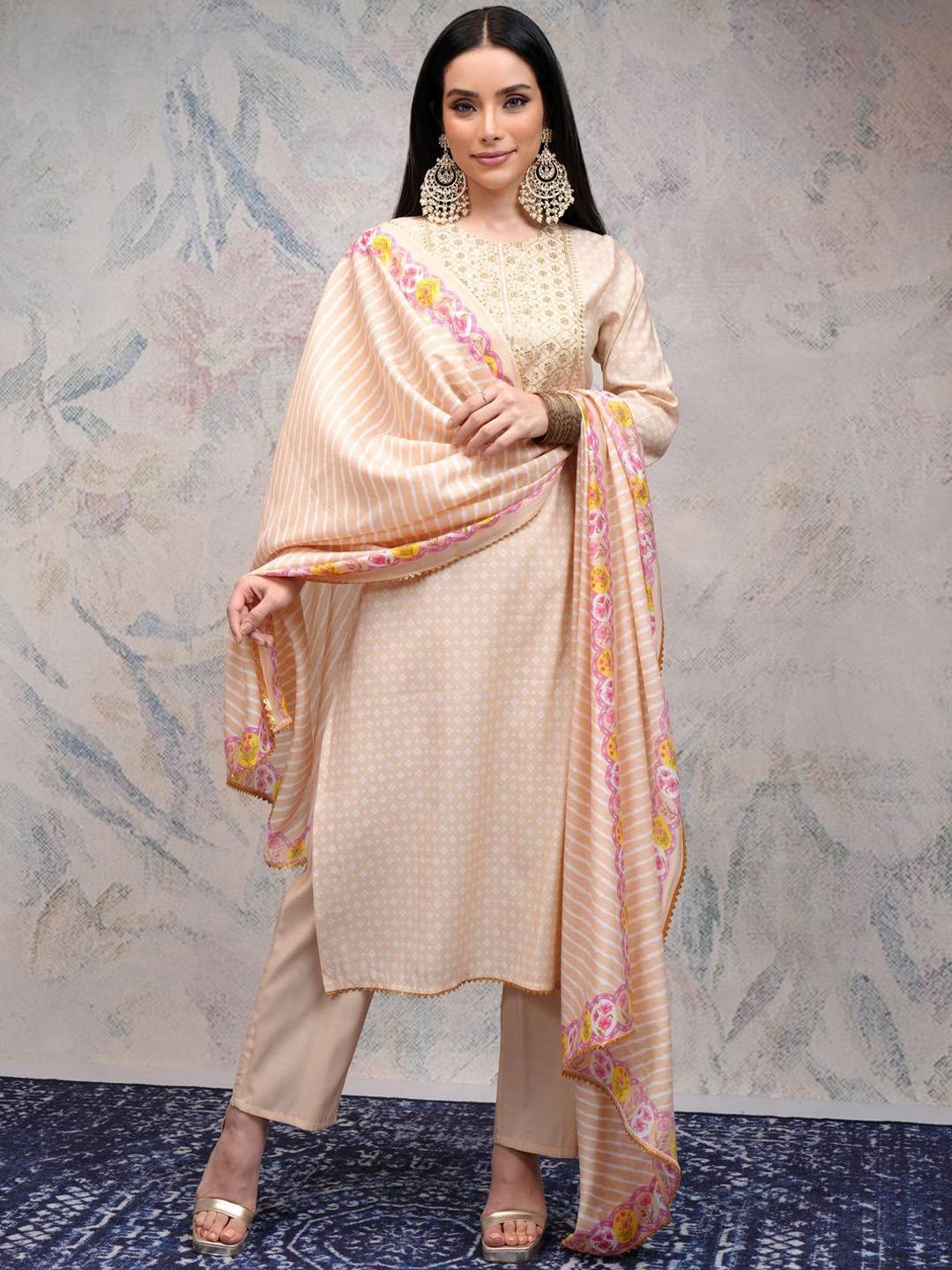 

Vishudh Women Floral Printed Regular Kurta with Trousers & With Dupatta, Beige