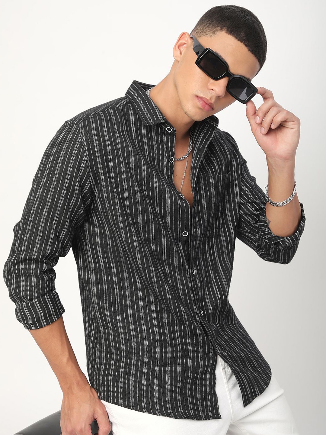 

VASTRADO Men Classic Slim Fit Opaque Striped Casual Shirt, Black