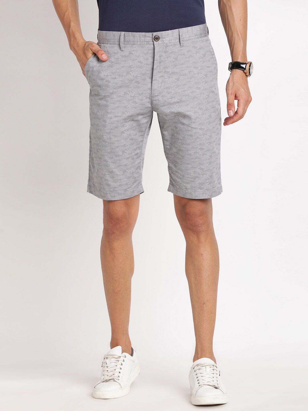 

Indian Terrain Men Abstract Printed Pure Cotton Shorts, Grey