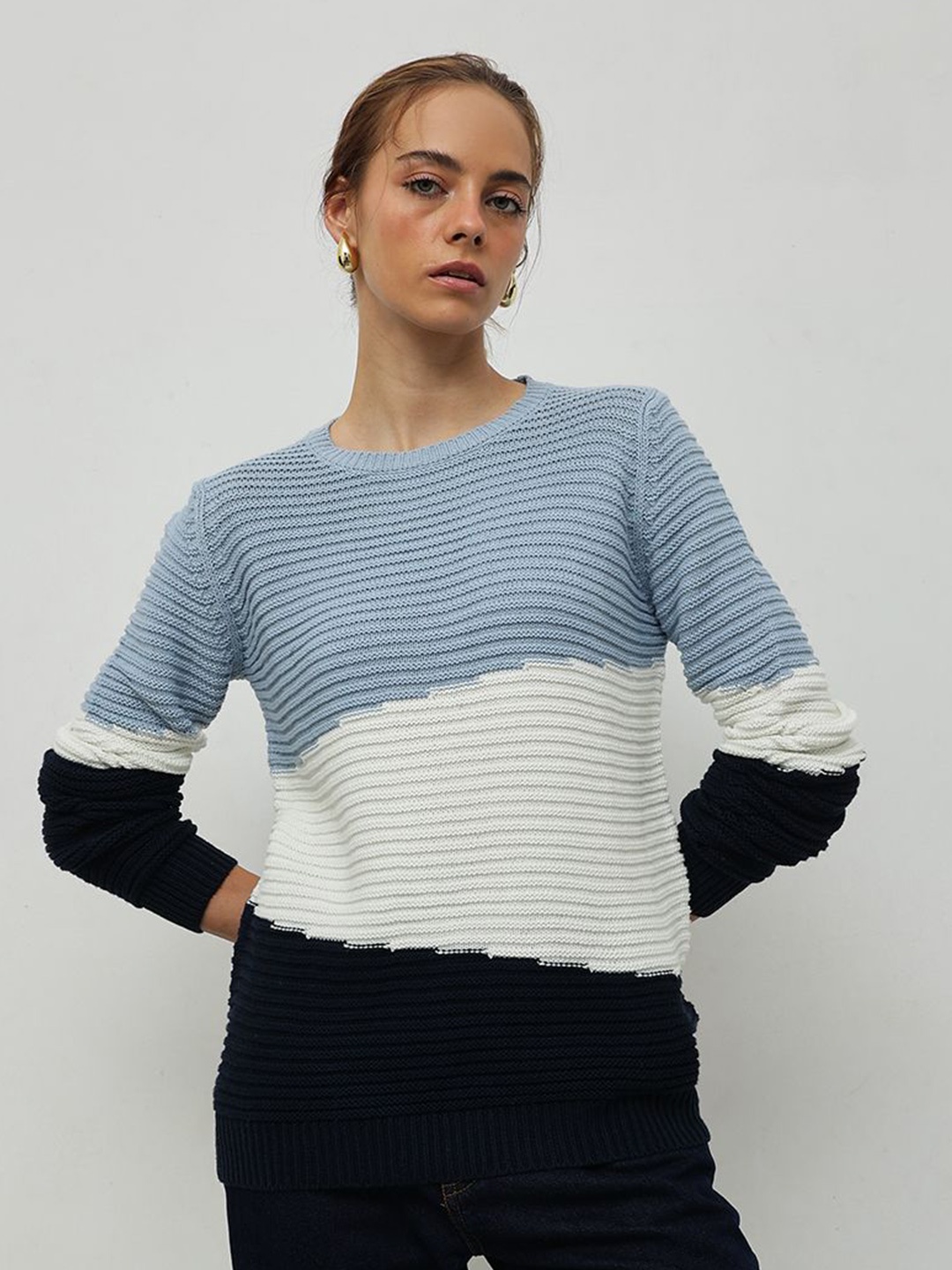 

STREET 9 Women Colourblocked Pullover, Blue