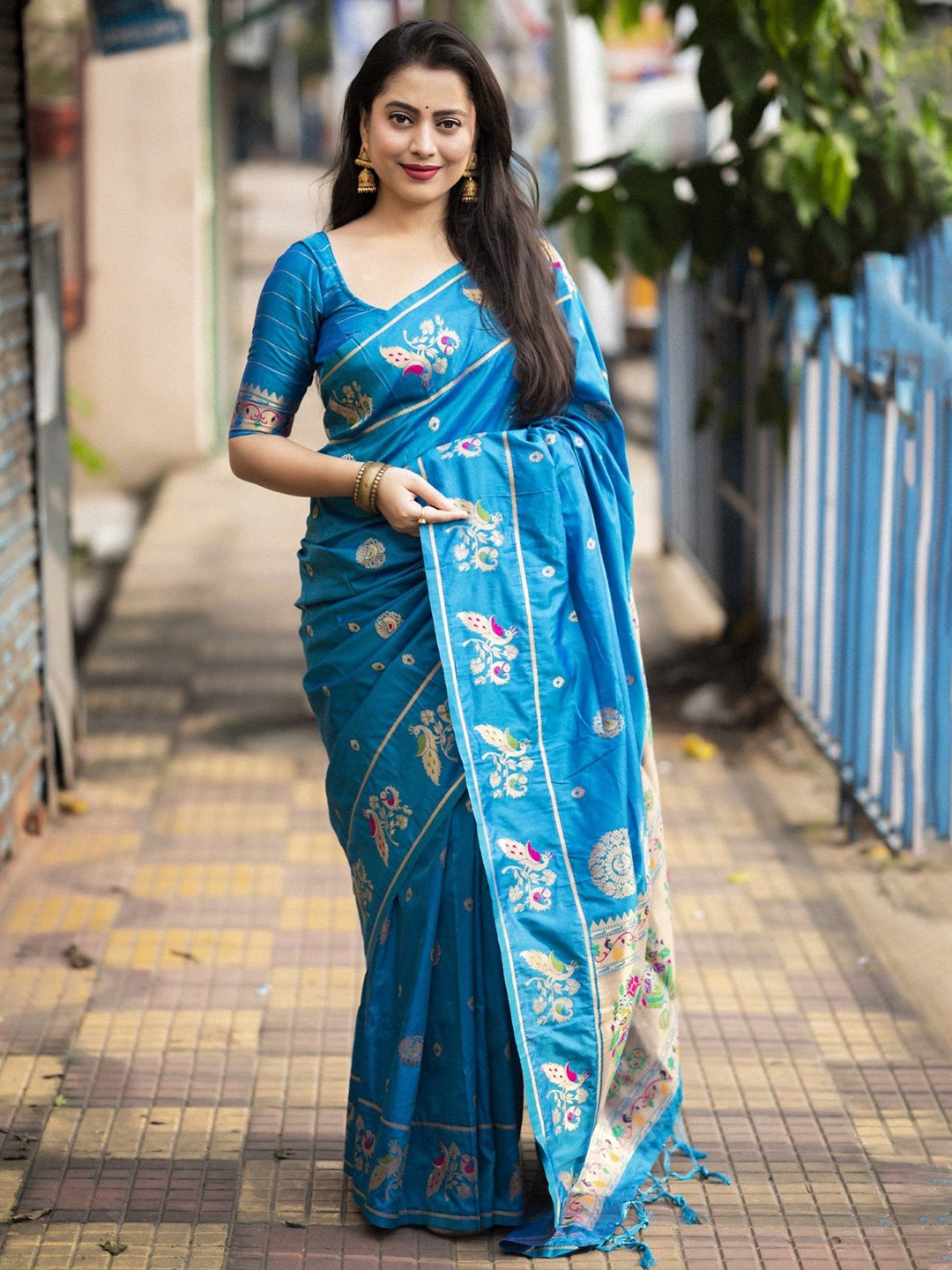 

Mitera Woven Design Zari Paithani Saree, Blue