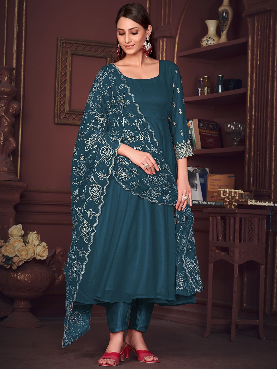 

Warthy Ent Embroidered Semi-Stitched Dress Material, Green