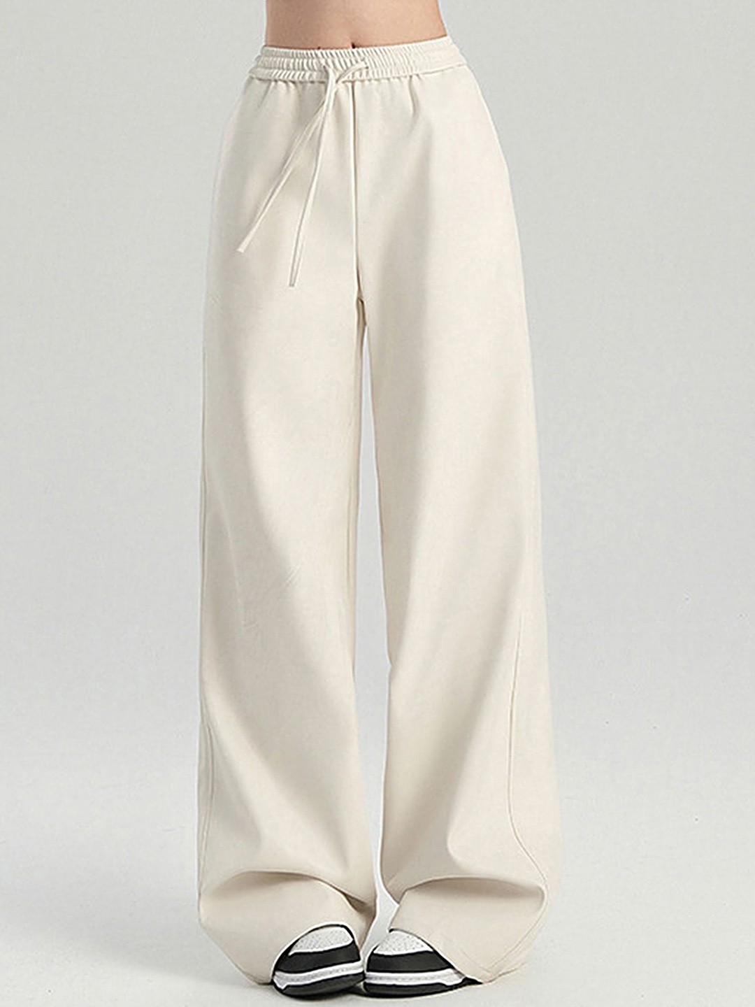 

LULU & SKY Women Mid-Rise Loose Fit Parallel Trousers, White