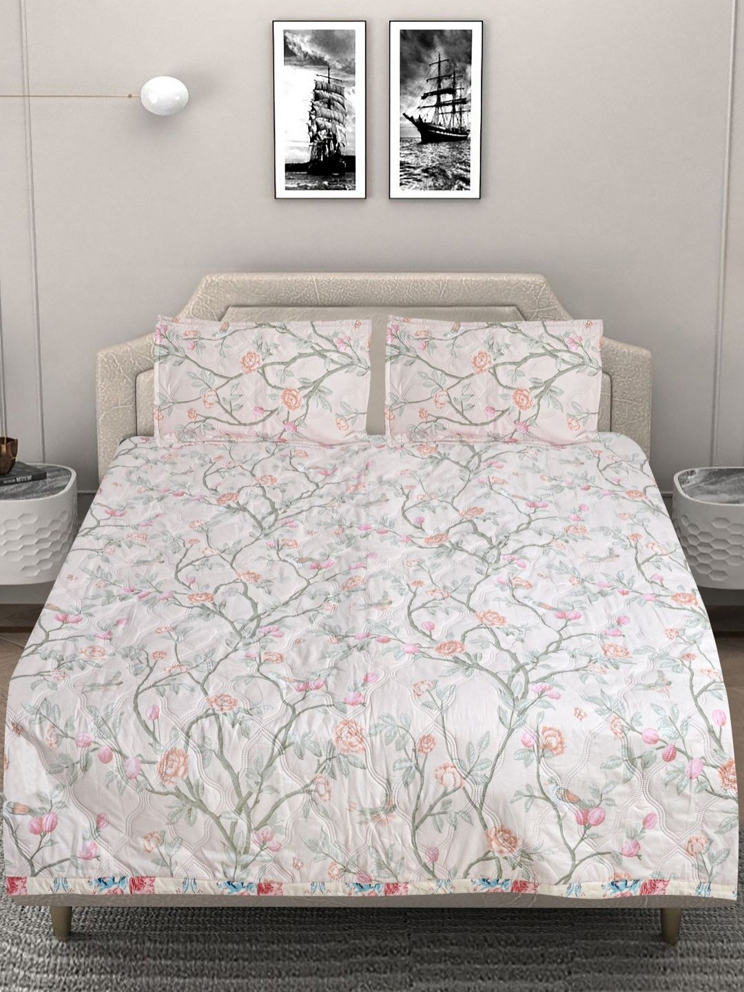 

FABINALIV Off White & Pink Printed Reversible Double King Bed Covers