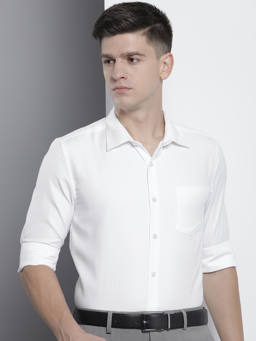 

The Indian Garage Co. X Luxe Men Self Design Slim Fit Opaque Formal Shirt, White