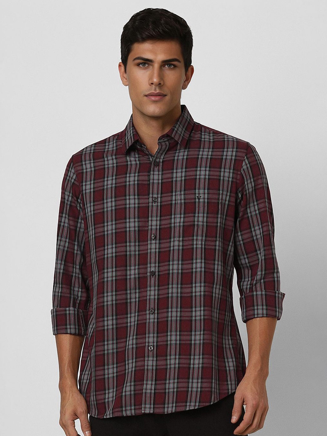 

Van Heusen Sport Men Slim Fit Opaque Checked Casual Shirt, Maroon