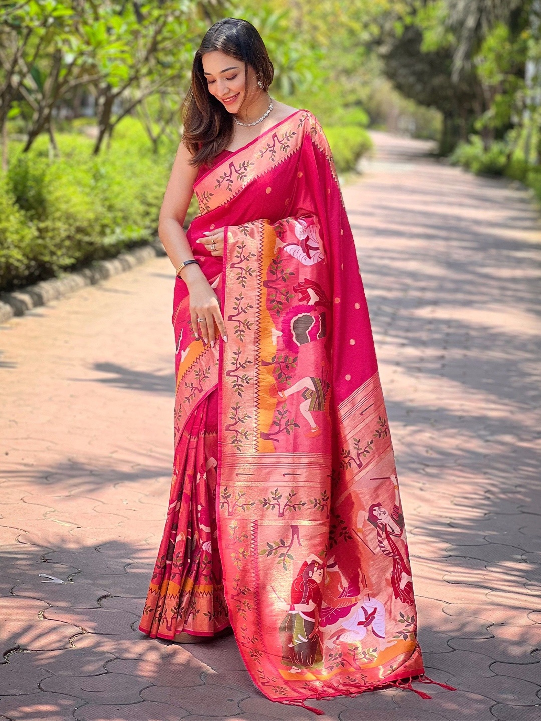 

RAJ DHARMA SILK Woven Design Zari Paithani Saree, Pink