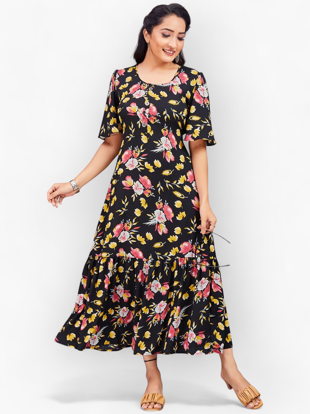 

PAMPER YOURSELF Floral Print Georgette Fit & Flare Maxi Dress, Black