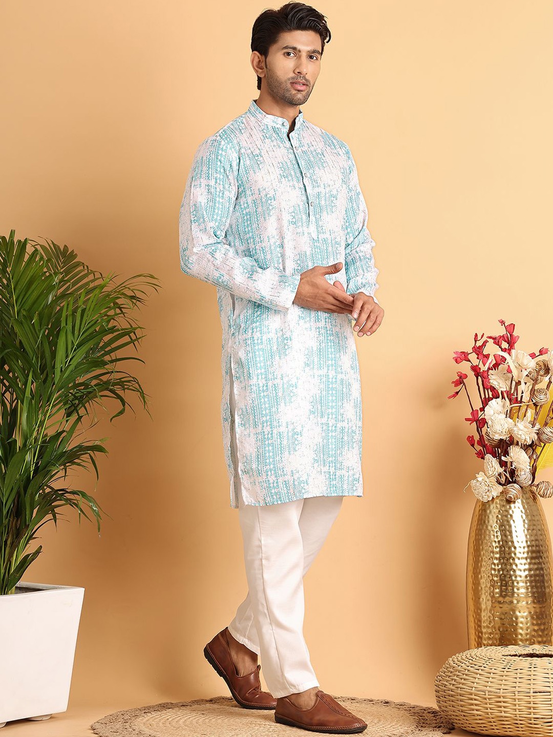 

Anouk Men Embroidered Regular Sequinned Kurta with Pyjamas, White