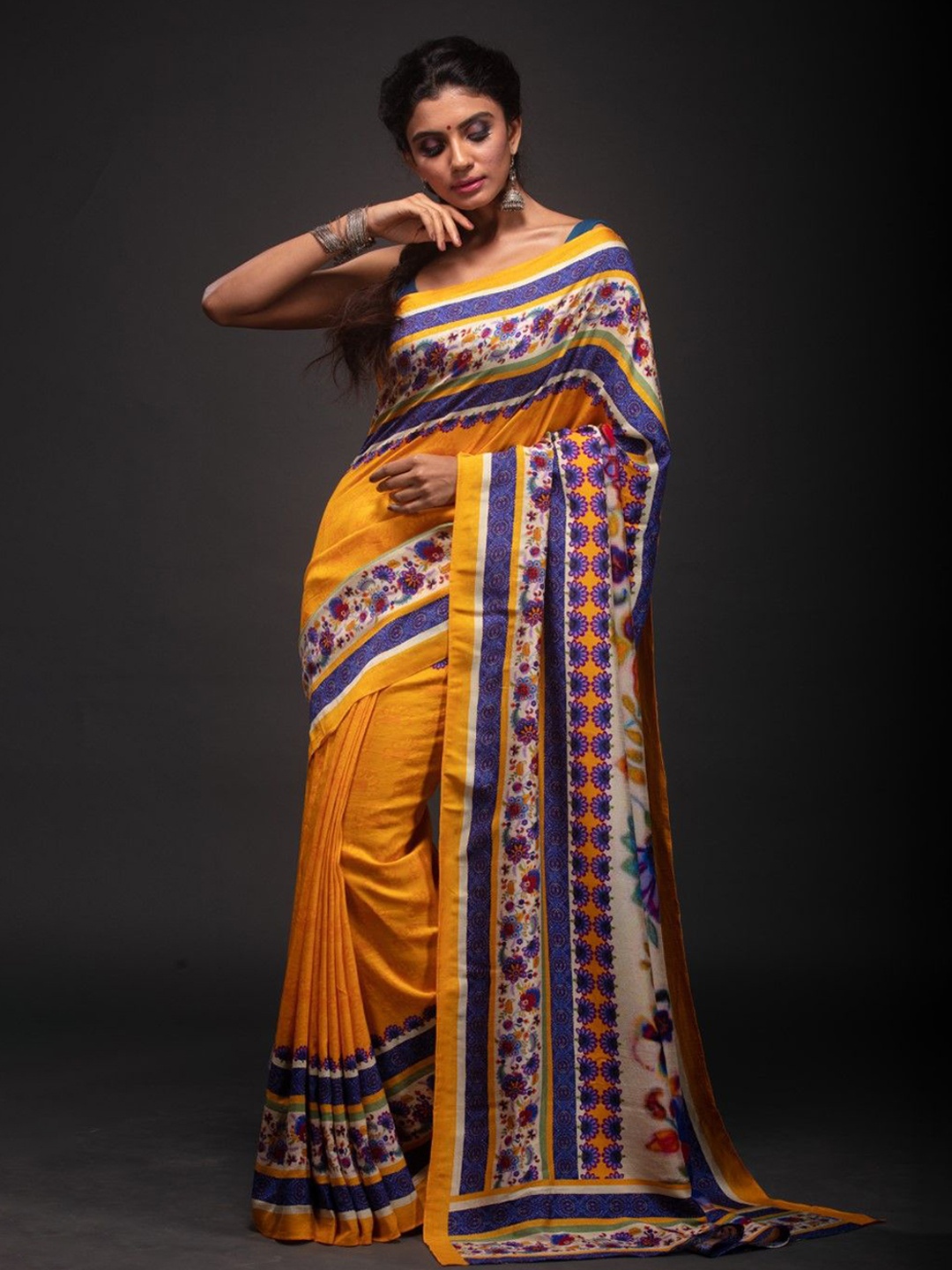

House of Deepthi Women Floral Printed Saree With Blouse Piece, Yellow