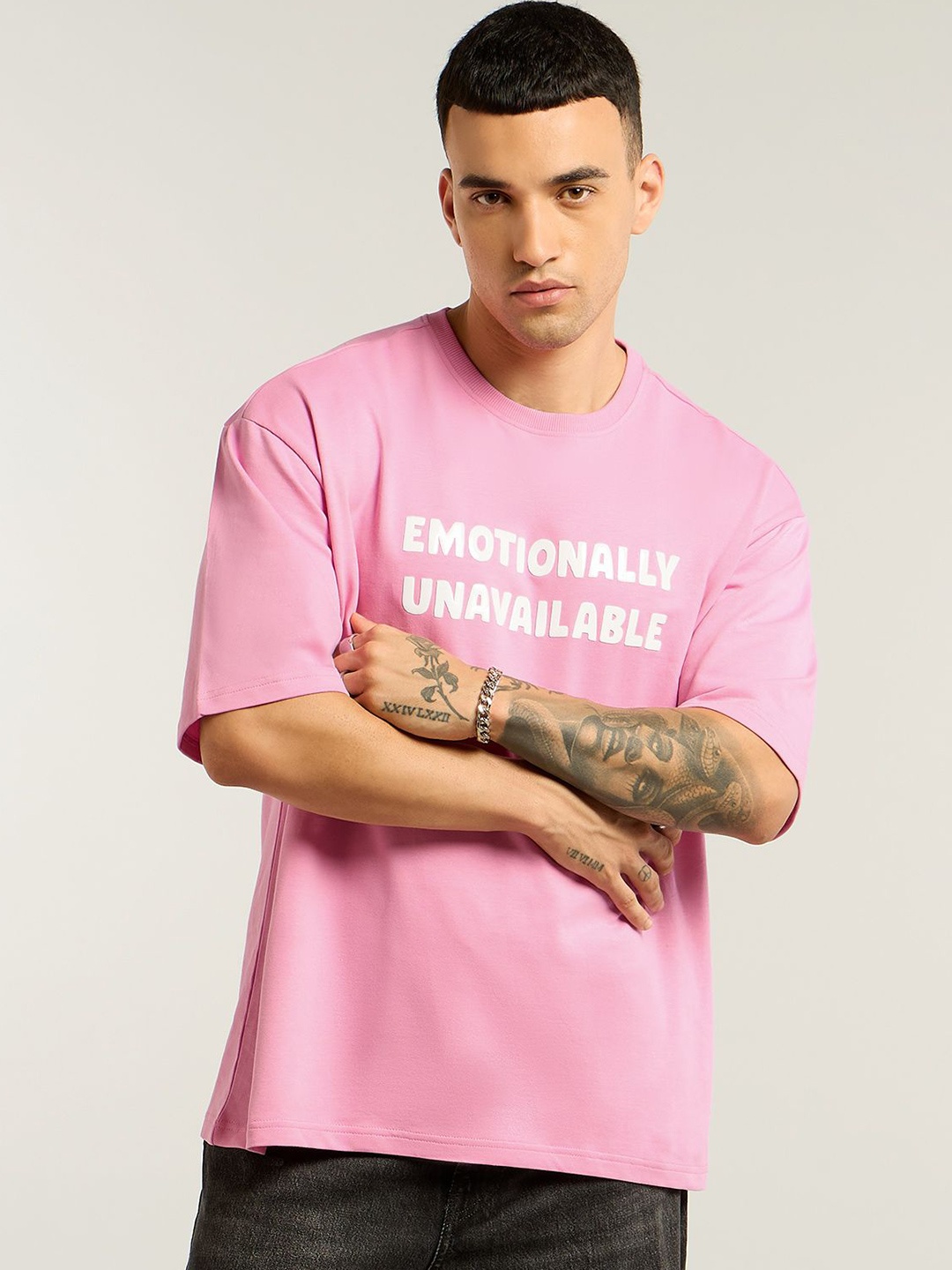 

Beyoung Men Drop-Shoulder Sleeves Raw Edge T-shirt, White