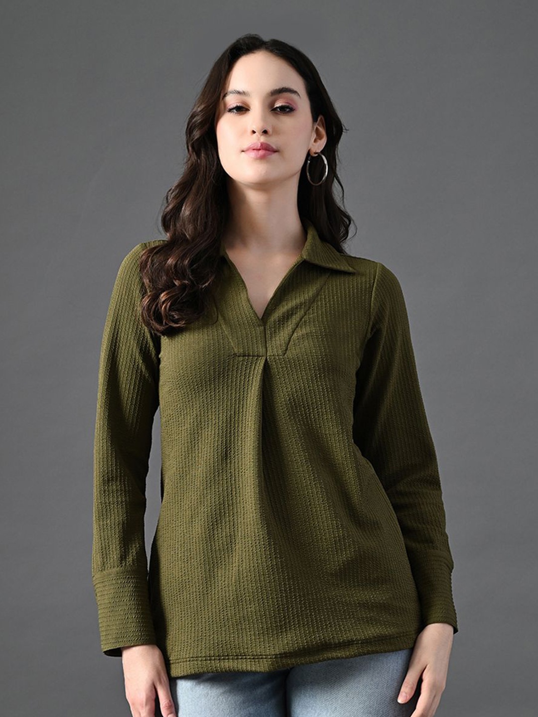 

The Roadster Lifestyle Co V-Neck Full Sleeve Top, Olive
