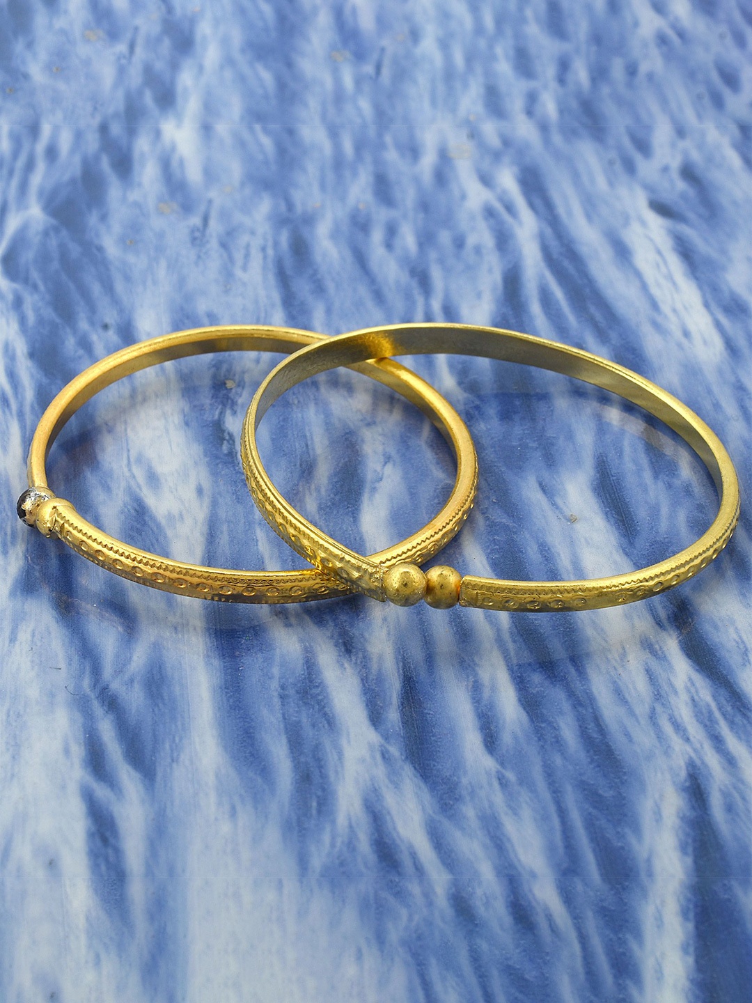

MEMOIR Unisex Kids 2 Brass Antique Gold-Plated Kada Bracelet