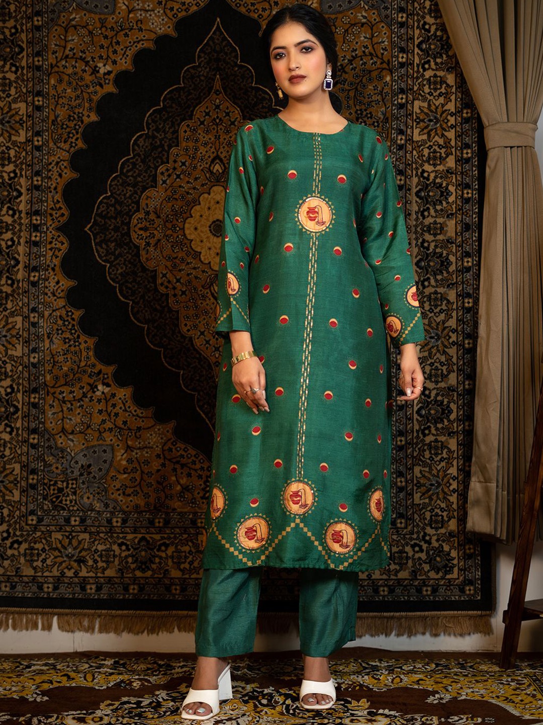 

EARTH O FAB Women Ethnic Motifs Printed Regular Raw Silk Kurti with Palazzos & With Dupatta, Green