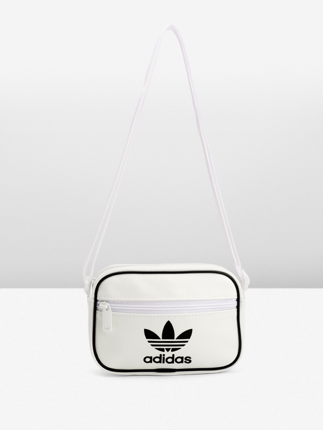 

ADIDAS Originals Unisex Adicolor Classic Mini Airliner Brand Logo Print Messenger Bag, White