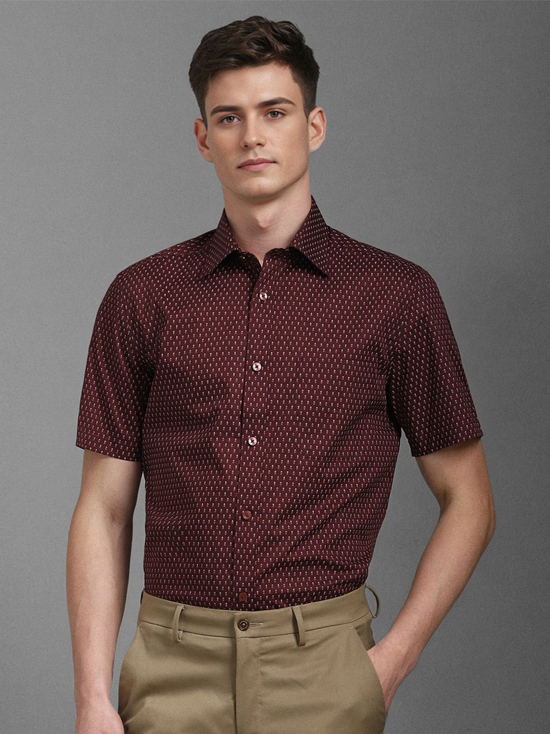 

Louis Philippe Men Classic Opaque Printed Formal Shirt, Maroon